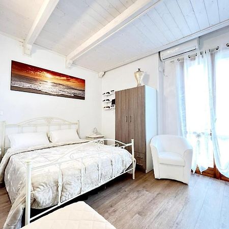 Il Girasole Bed & Breakfast Остуни Екстериор снимка