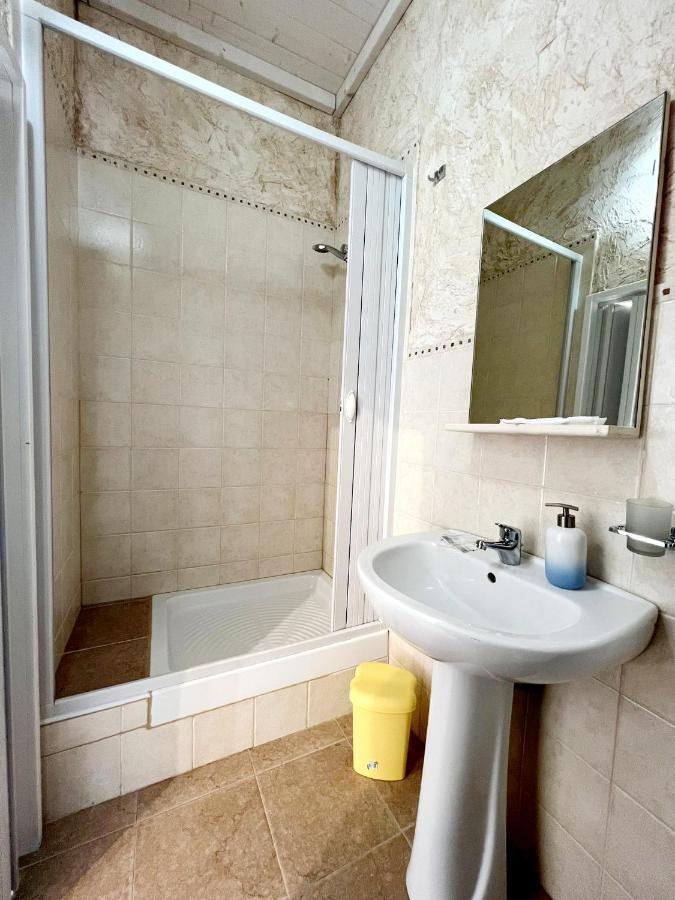 Il Girasole Bed & Breakfast Остуни Екстериор снимка
