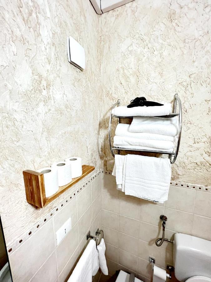 Il Girasole Bed & Breakfast Остуни Екстериор снимка