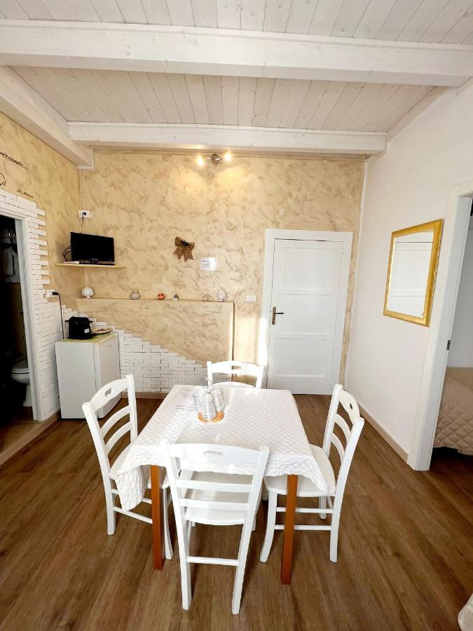 Il Girasole Bed & Breakfast Остуни Екстериор снимка