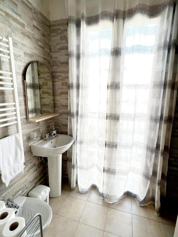 Il Girasole Bed & Breakfast Остуни Екстериор снимка